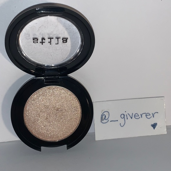 Stila Kitten Eyeshadow Single - Picture 2 of 10